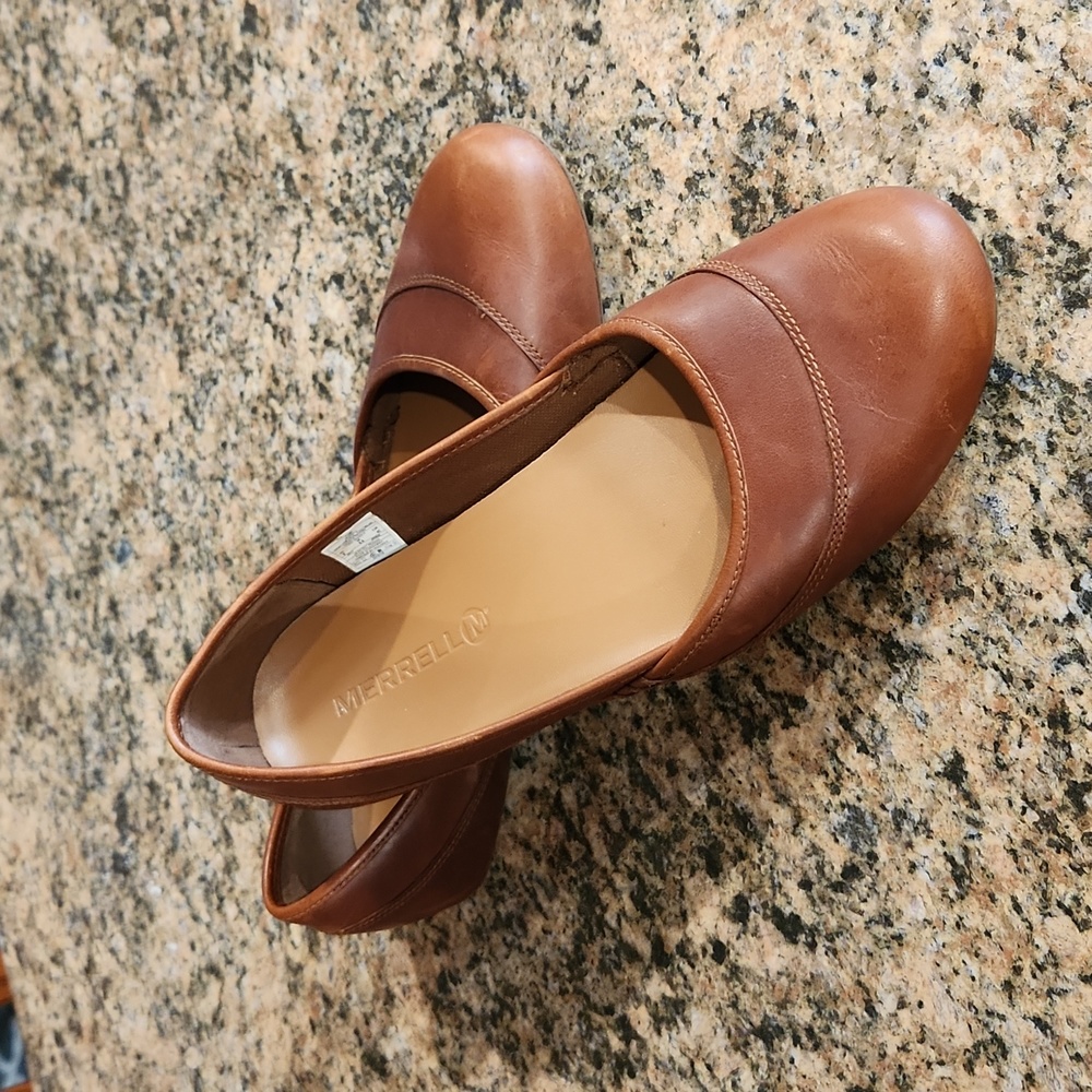 Womens Merrell Brown Flats Size 9